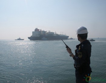 青岛海事局多措并举保障LNG船舶“迎峰度冬”