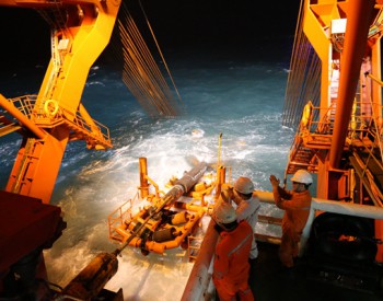中国海油完成我国最长海底管线自主<em>铺设</em> 跻身世界前列