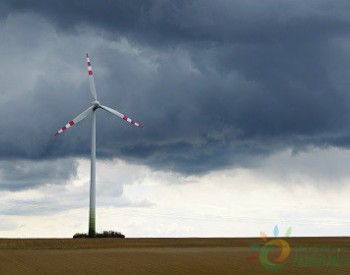 <em>陆上风电机组</em>报价降至3000元 降价潮致风机行业进入薄利时代