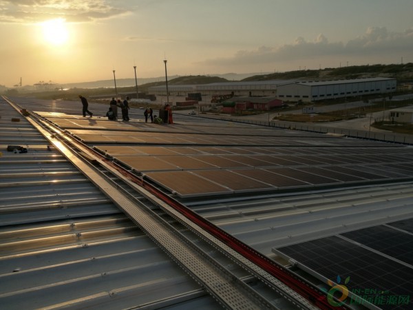 Largest-rooftop-in-Cuba-with-AEG-solar-modules_1