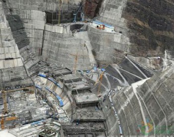 世界在建最大水电站——白鹤滩水电站<em>大坝混凝土浇筑</em>突破160万立方米