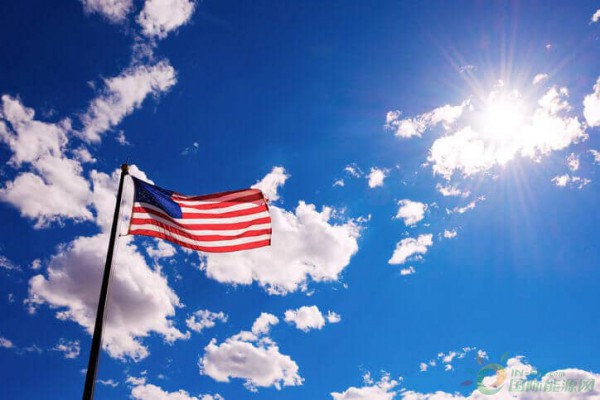 American-Flag-Solar-1