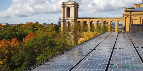 Green_City_Energy_Photovoltaik-Dachanlage_Muenchen_Deutschland-1024x512