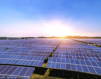2018年全球清洁能源投资分析：太阳能<em>面临压力</em>