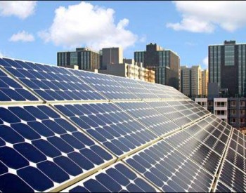 发改委明确推进电力市场化交易、允许规划内的太阳能发电在<em>保障利用小时数</em>之外参与直接交易！