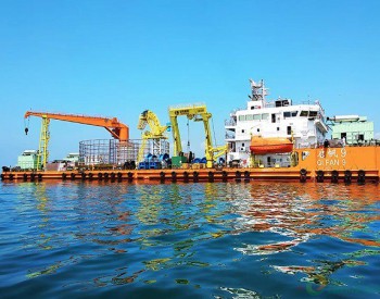 国内首制5000吨新型<em>海底电缆施工船</em>交付
