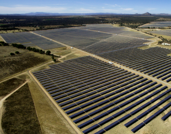阿根廷开发太阳能造福当地<em>民众</em>