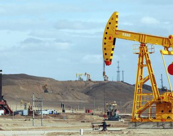柴达木英西探区预探井狮61井日产原油81.78立方米