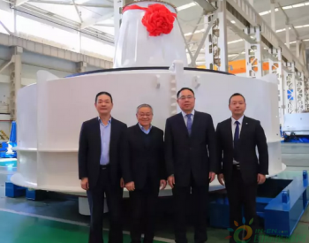 金風科技首臺分瓣式轉子發電機成功下線
