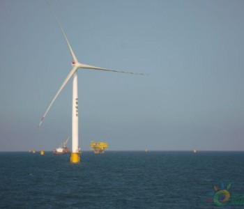 国内首个海上风电总承包项目风机基础施工全部完成
