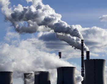 <em>中国环保</em>部门呼吁设定2025年碳排放上限