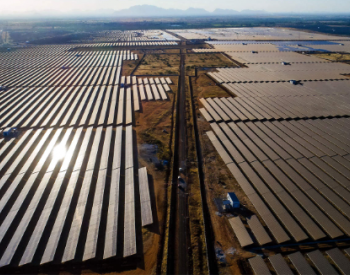 独家翻译 | 60MW！澳大利亚政府支持建设两座<em>太阳能发电厂</em>为铁矿供电