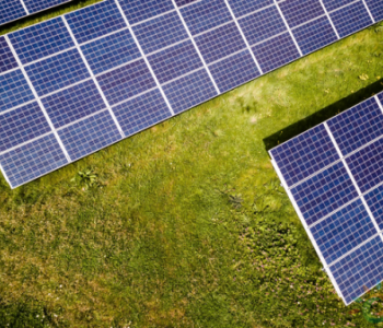 独家翻译 | 国际可再生能源署：到2050年<em>全球太阳能</em>装机量将逾8000GW！