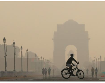 <em>新德里</em>空气污染爆表 印度最高法院：首都变成了“毒气室”