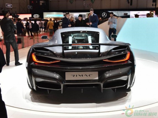 744x0_1_autohomecar__wKgHIVqe1MyAOOzMAAIc1aDjrUY456