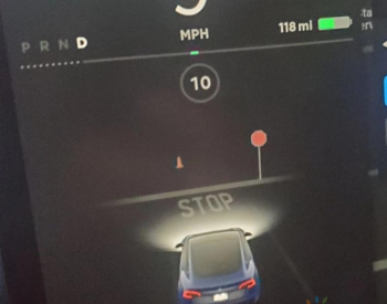 特斯拉完全自动驾驶又进一步：新系统能识别交通信号<em>标志</em>了
