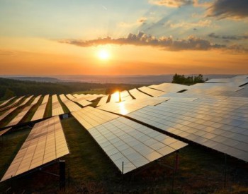 中国光伏累计装机突破200GW