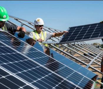 独家翻译 | 120MW！<em>亚马逊</em>利用太阳能项目为弗吉尼亚州总部供电