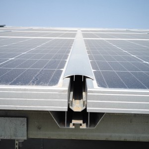太阳能光伏棚防水光伏支架W导水槽轨道解决方案