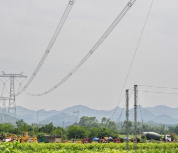 ​南方电网昆柳龙直流工程线路全线贯通