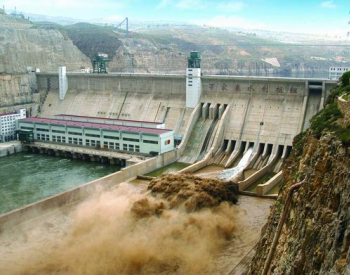 中国能建葛洲坝集团投资建设<em>巴基斯坦SK水电站</em>调压竖井开挖