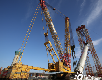 中国石化国内最重单台设备整体吊装纪录被刷新