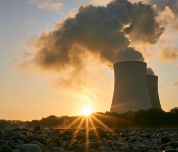 <em>全球电力</em>脱碳需遏制核电比例下降趋势
