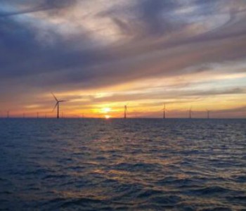 中国<em>海上风电新增装机量</em>连续两年位居第一！GWEC发布《2020全球海上风电报告》（附全文下载）