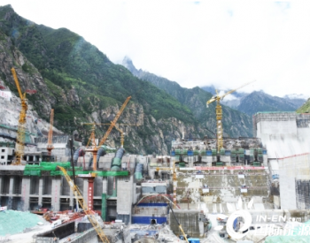 西藏在建最大水电站左岸挡<em>水坝</em>段提前到顶
