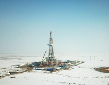 <em>新疆油田</em>在准噶尔盆地南缘中段天然气勘探首获重大突破