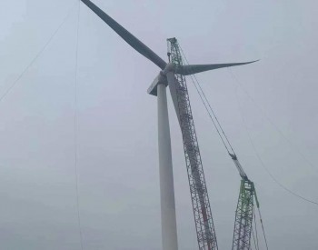 中节能广西<em>博白</em>云飞嶂99.96MW风电项目首台塔筒吊装完成