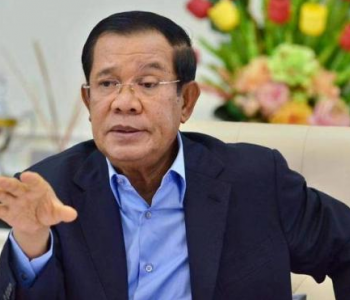 <em>柬埔寨</em>出产“第一滴石油” 首相洪森发文回顾石油开采波折历程