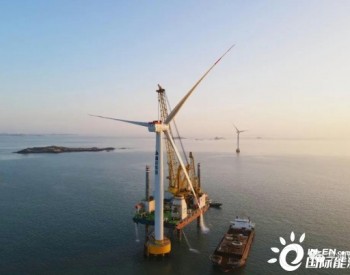 首月<em>安装完成</em>7台上海电气7.0MW风机 亨通“华电稳强”号再一次刷新记录！