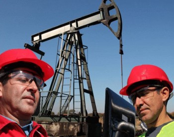 中国下达“逐客令”，表示不会购买天价石油，伊：大门为中国敞开