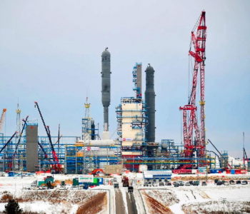 中国能建参建俄罗斯最大<em>天然气加工</em>厂首列生产线投产