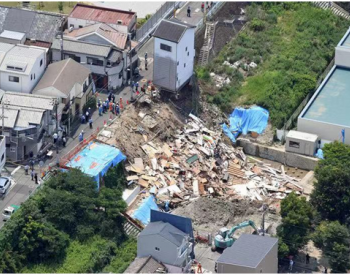 日媒：大阪两栋民宅接连倒塌 现场疑似<em>天然气泄漏</em>
