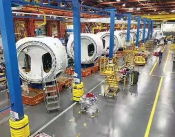 都是清潔能源，風能VS太陽能誰更低碳？