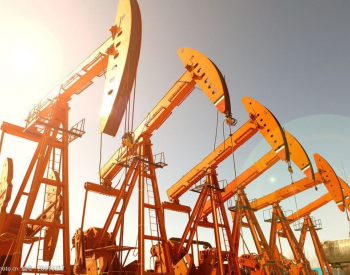 美国<em>石油钻井</em>激增10台 俄罗斯石油公司短时间能增产2.5万桶/日
