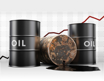 受美国经济放缓及Taper预期<em>打压</em>，原油重挫逾4%