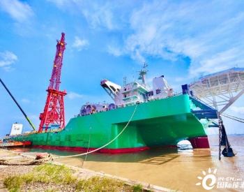中国能建广东火电“能建广火002”3000吨起重船交船，用于海上风电项目