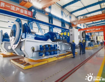 <em>中国一重</em>大型装备制造厂为国内用户装配风电产品有条不紊