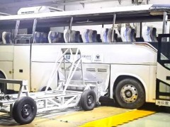 <em>福田欧辉</em>70兆帕氢燃料客车完成国内首次氢能客车侧撞试验