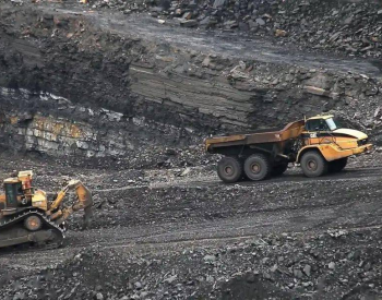 内蒙古多家煤炭企业主动下调<em>坑口煤</em>售价至每吨1000元以下