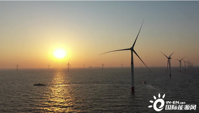 浙江已核准的最大海上风电项目，32台风机全部安装完成