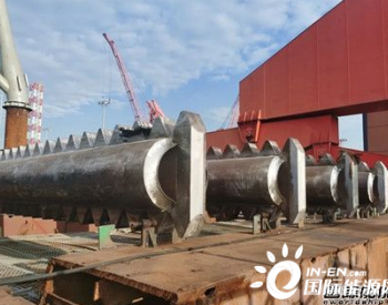 黄埔文冲三峡2000吨风电安装平台（H6017船）开始进入<em>焊接</em>阶段