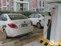 二手电动车难找买家，中国“共享电动汽车坟场”仍
