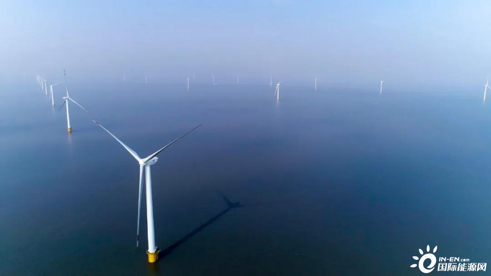 离岸67公里，拼搏447天！国能江苏大丰H5#海上风电项目32台风机全部吊装完成