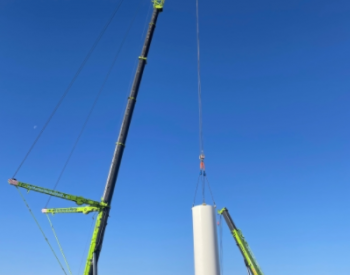 唐合上都中車多倫風電項目首臺風機順利開吊