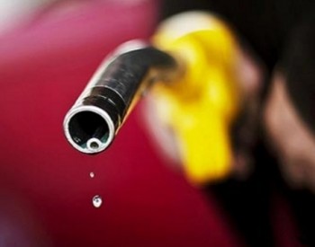 <em>油价上涨</em>！国内汽、柴油价格每吨分别提高140元和135元