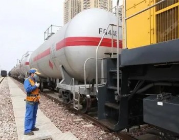 西北销售铁路调配入藏成品油突破100万吨
